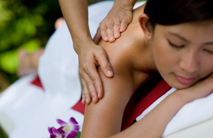 Rs. 299 for Thalam, Abhyangam, head massage with oil and feet bath worth Rs. 2100