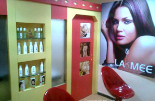 Rs. 99 to get 60% off on facial services at Lakmee (Laa Hitech Beauty Parlour & Spa)