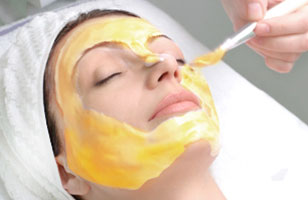 Rs. 199 for whitening/Gold facial worth Rs. 1000 at Spriings Beauty Parlour (Ladies)