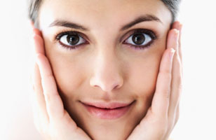 Rs. 199 for whitening/Gold facial worth Rs. 1000 at Spriings Beauty Parlour (Ladies)