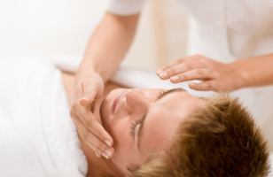 Rs. 75 to get 75% off on any facial at Veeraa Men's Beauty Parlour