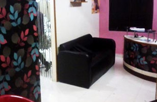 Rs. 99 to avail 60% off on beauty services at Lotus Glow - Unisex Spa & Salon