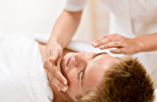 Rs. 325 for any full body massage worth Rs. 2150 from the menu at Om Dhanwantari Ayurveda 