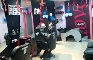 Alexander Professional Saloon For Men & Women