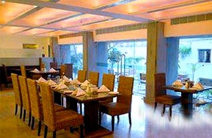 Rs. 39 to get 40% off on a la carte at Karan Hotel