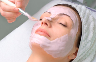 Rs. 99 to get 70% off on beauty services at Yashika's Beauty Clinic