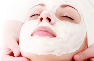 Rs. 99 to get 75% off on any facial service at Kala - Beauty Salon and Nail Art (Unisex) 