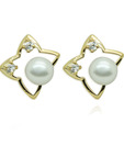 OPS. Elite Pearl Earrings DSNER122