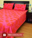 meSleep Floral Orange Double Bed Sheet Set With a Chocolate Freebie