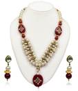 Pourni Charm Of Queen Kundan Necklace Set
