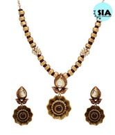 Sia Artistically Designed Floral Rasrawa Beaded Necklace Set