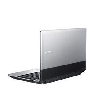 Samsung NP305E5A-A03 Laptop(Dual Tone Silver - Black)