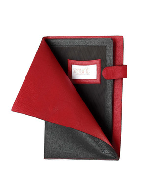 Vaunt Black & Red Document Manager