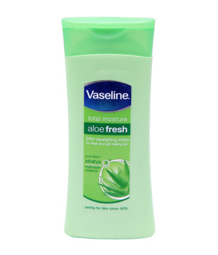 Vaseline Total Moisture Aloe Fresh Nourishing Lotion 300 Ml